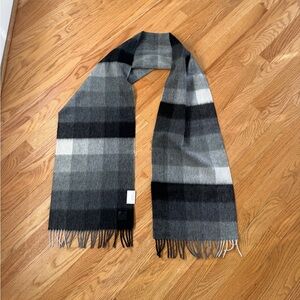 Men’s wool scarf gray white and black Amanda Christensen Sweden scarf
